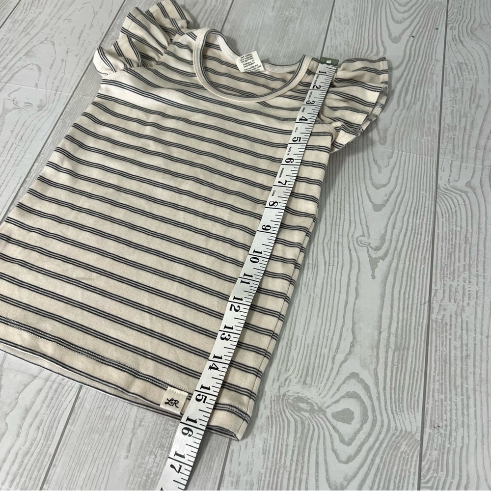 Lulu + Roo Striped Flutter Top - Picture 4 of 10